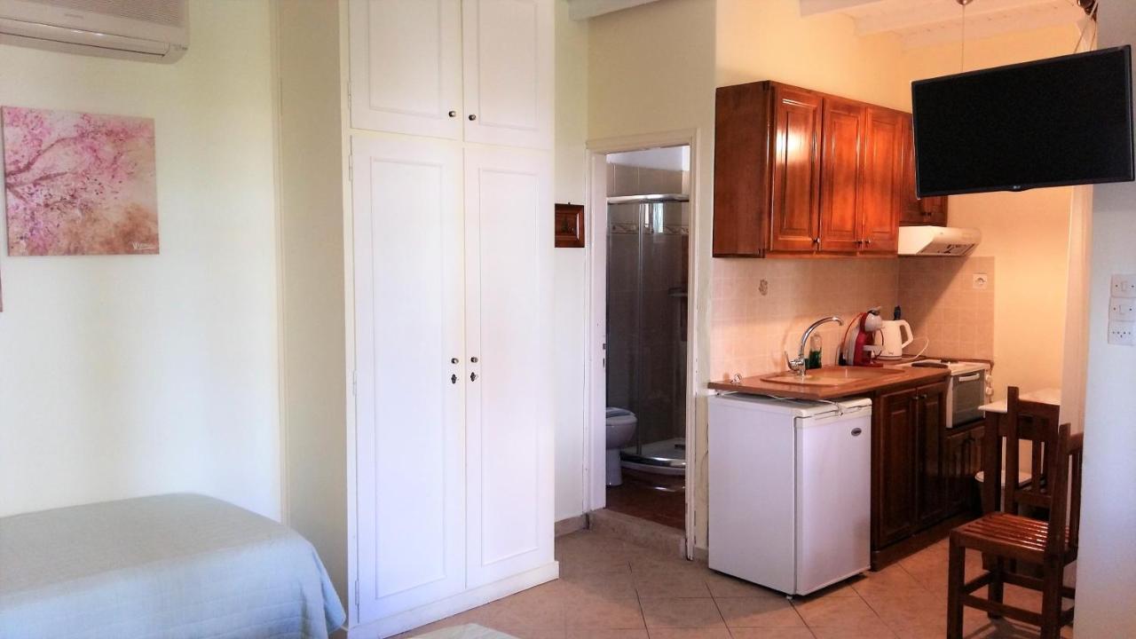 Philippos Hotel Apartments Nikiana Extérieur photo