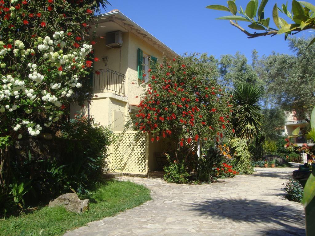 Philippos Hotel Apartments Nikiana Extérieur photo