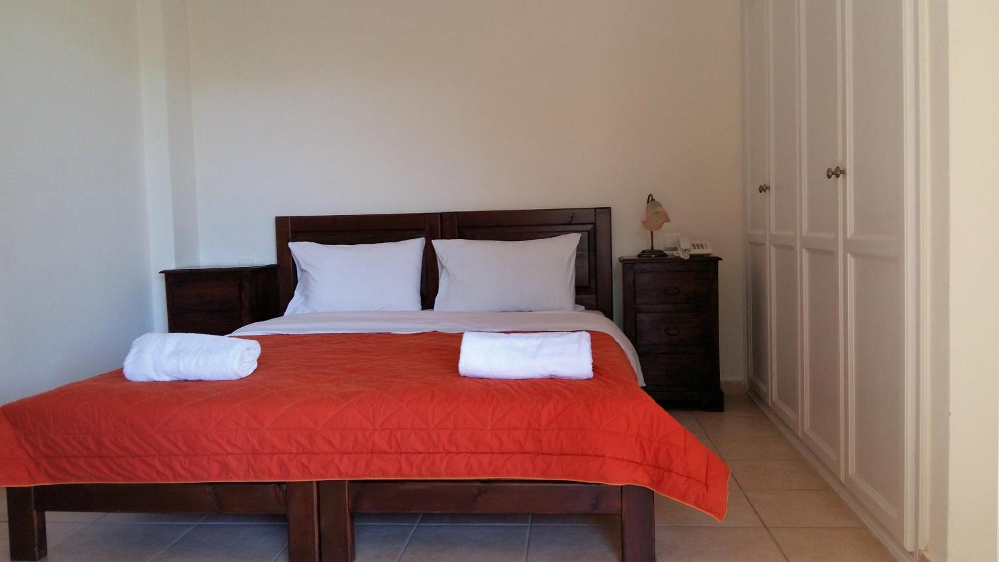 Philippos Hotel Apartments Nikiana Extérieur photo