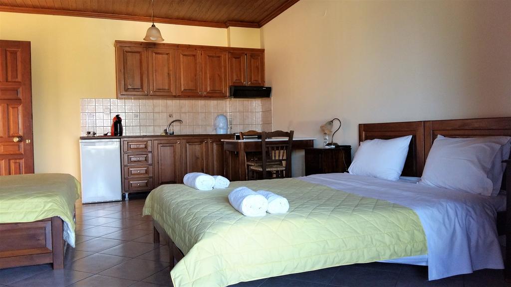 Philippos Hotel Apartments Nikiana Extérieur photo